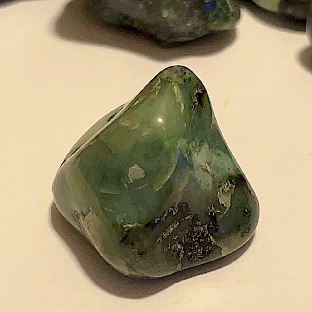 Brazilian Emerald, Mica, Indigenous Stone💚 Tumbled & Super Polished - Picture 14 of 16